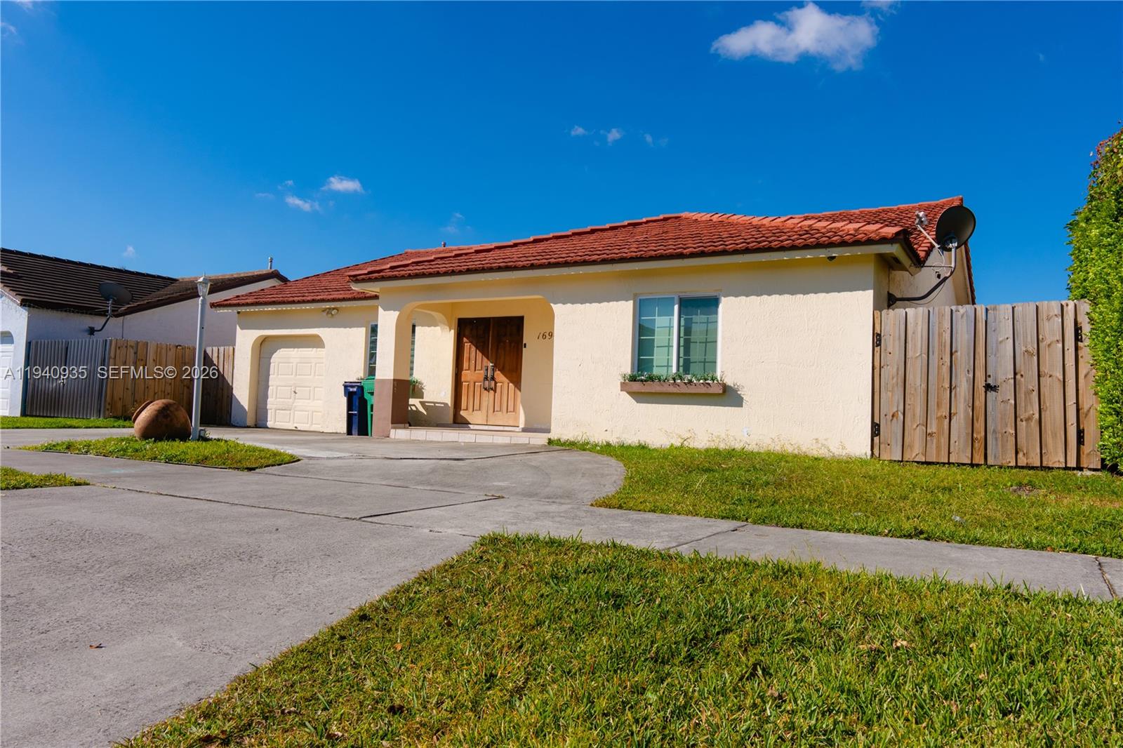 MONACO ESTATES 1ST ADDN - Residential