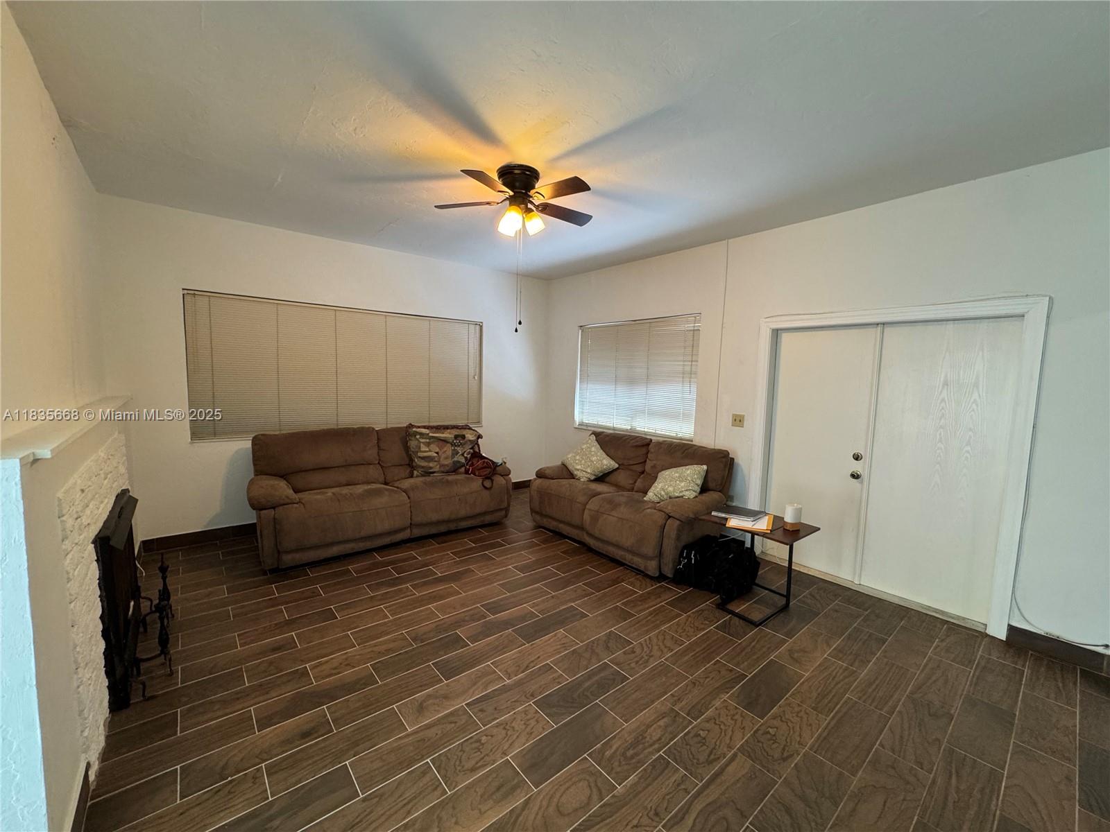 61 NW 14th St