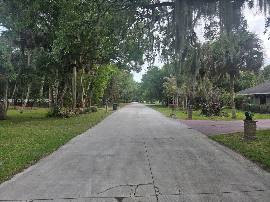 Photo of 3602 Wilderness Dr W, Fort Pierce, FL 34982 (MLS # A11994470)