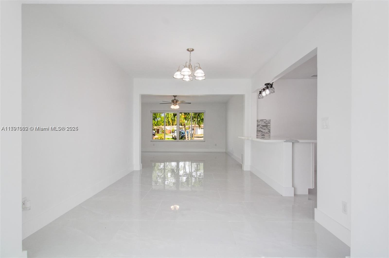 PASADENA LAKES - Residential