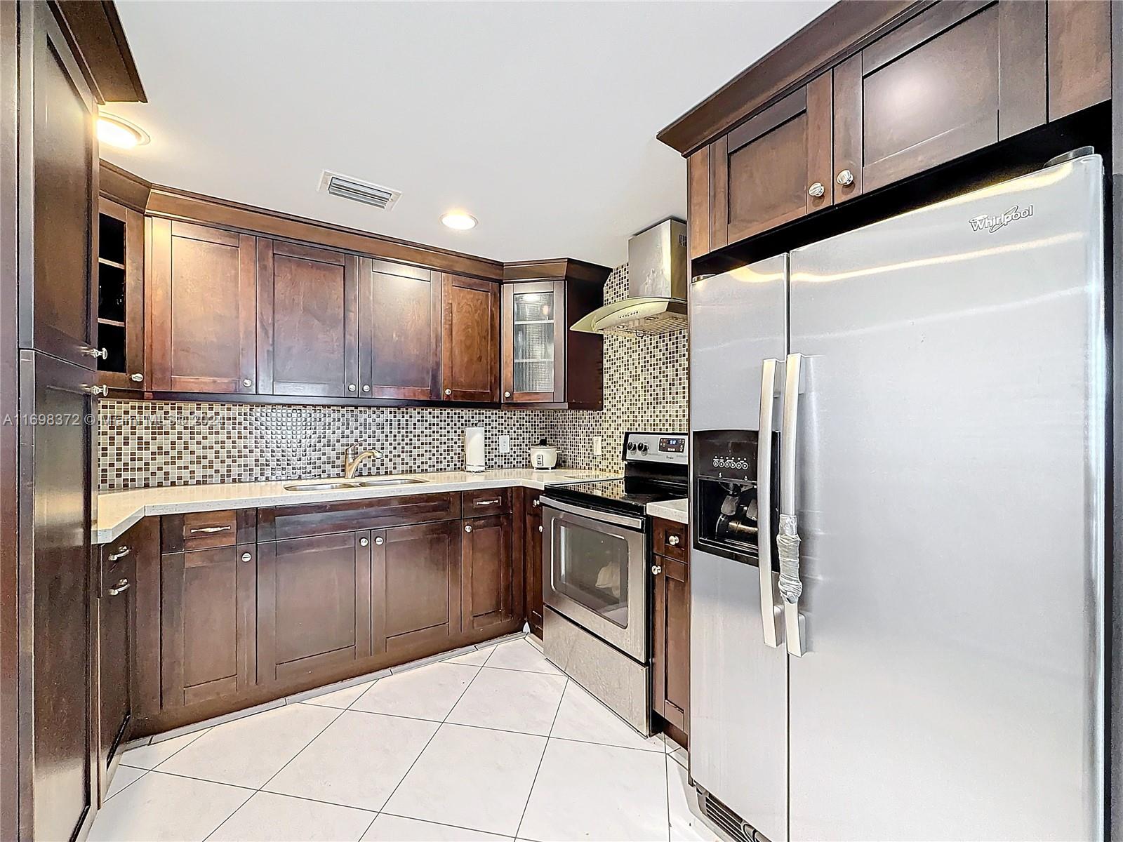 LINCOLN AT CENTURY VILLAG - Residential