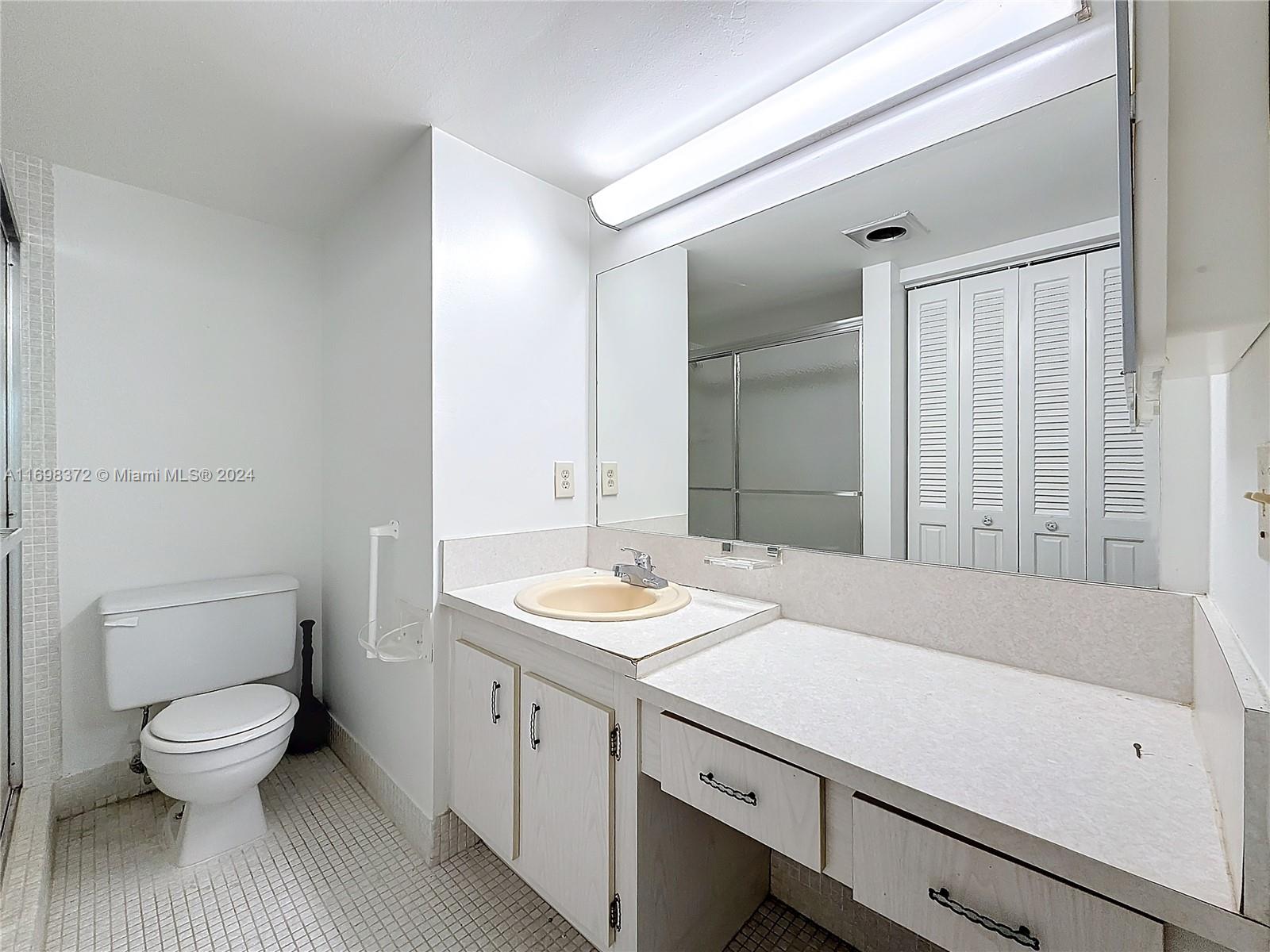LINCOLN AT CENTURY VILLAG - Residential