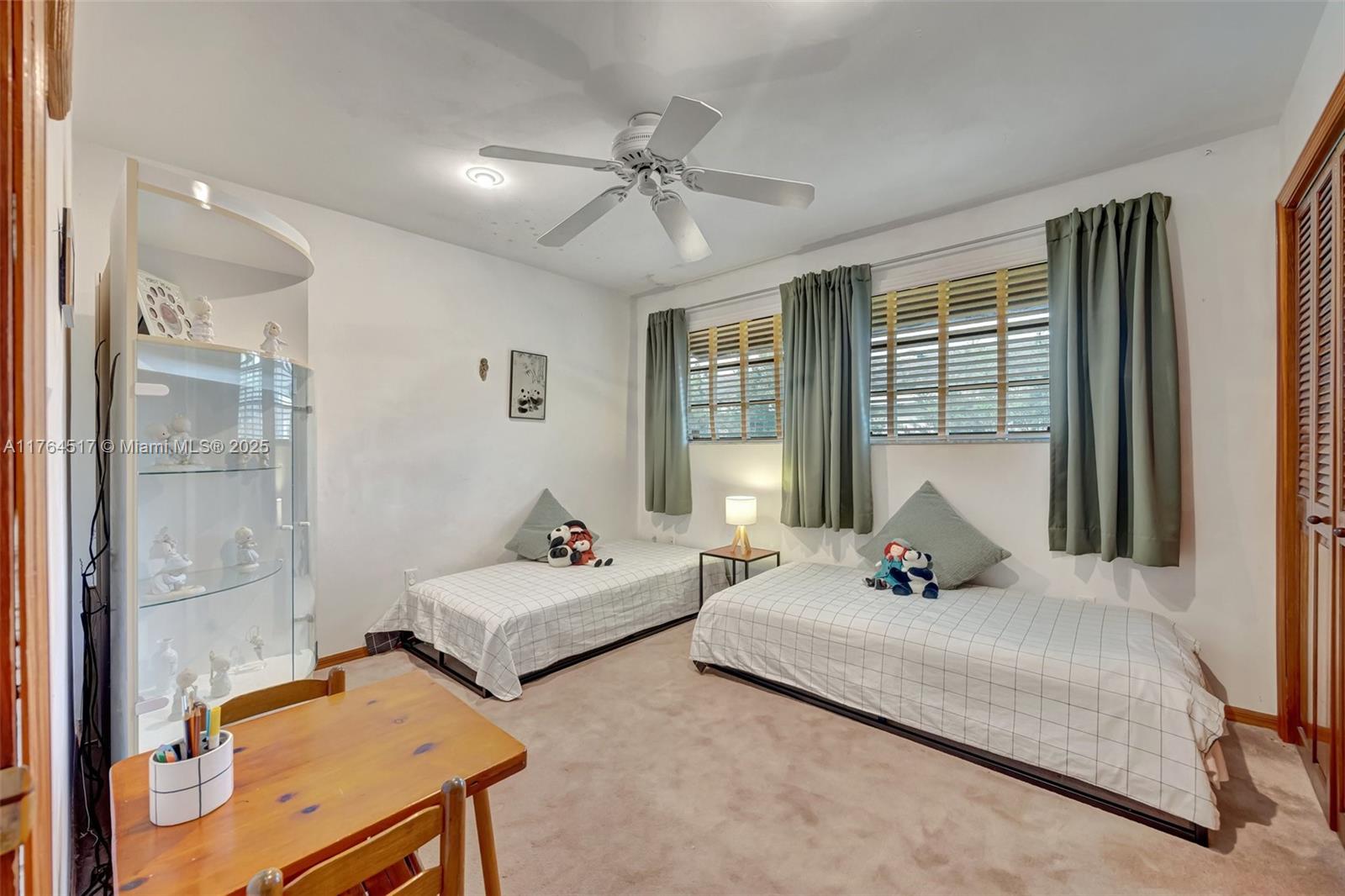 OLD CUTLER VILLAS - Residential