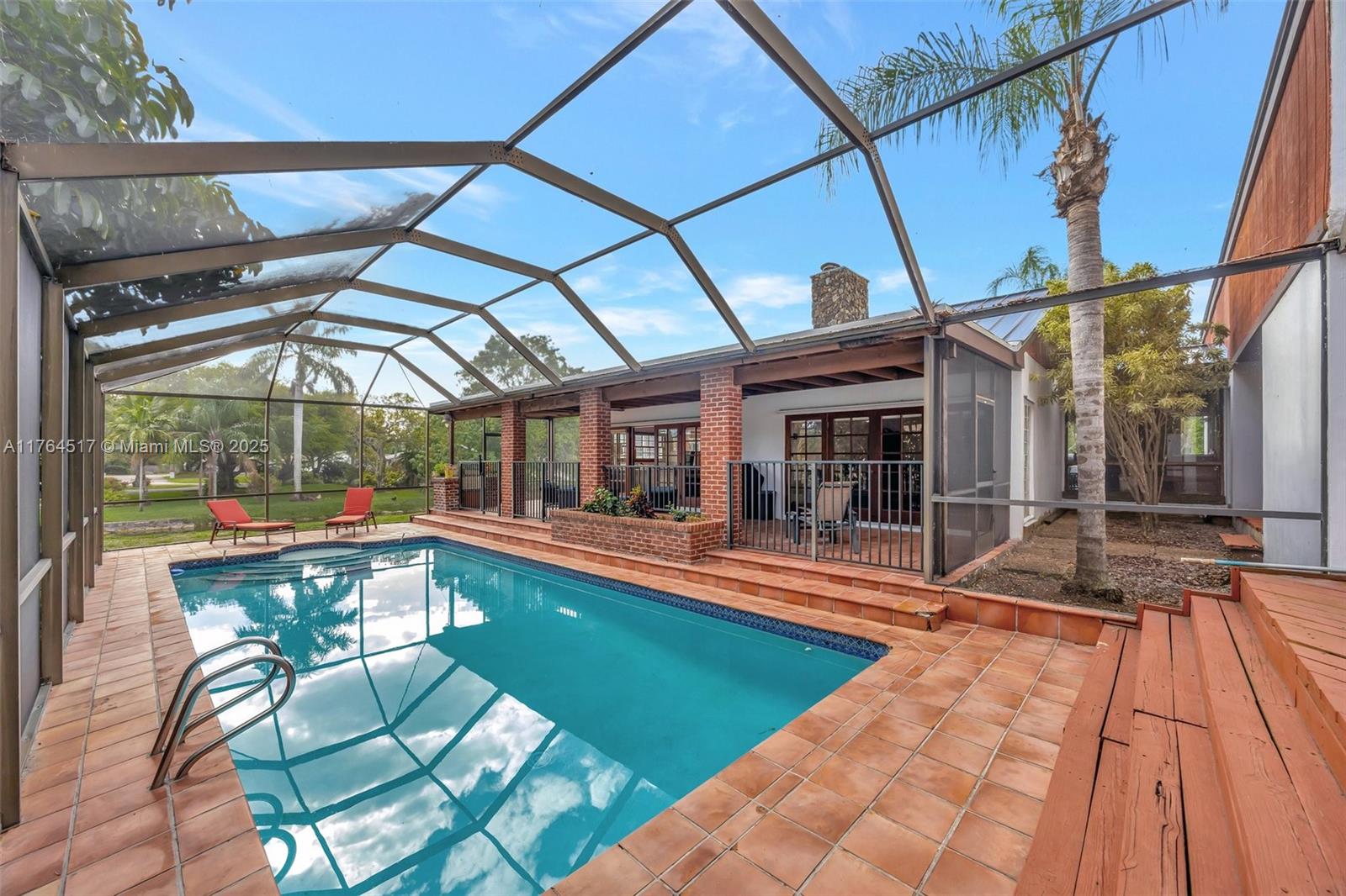 OLD CUTLER VILLAS - Residential