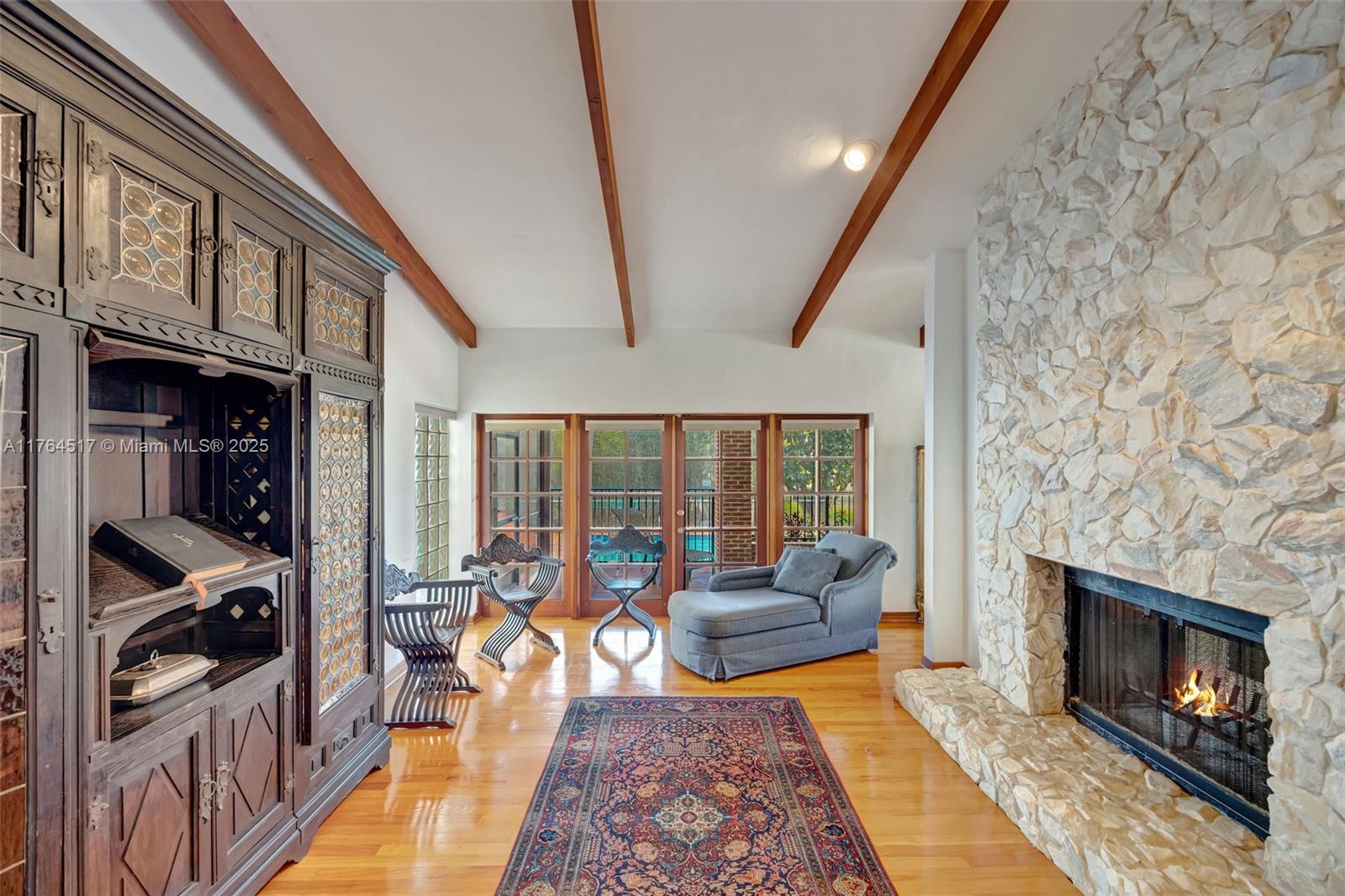 OLD CUTLER VILLAS - Residential