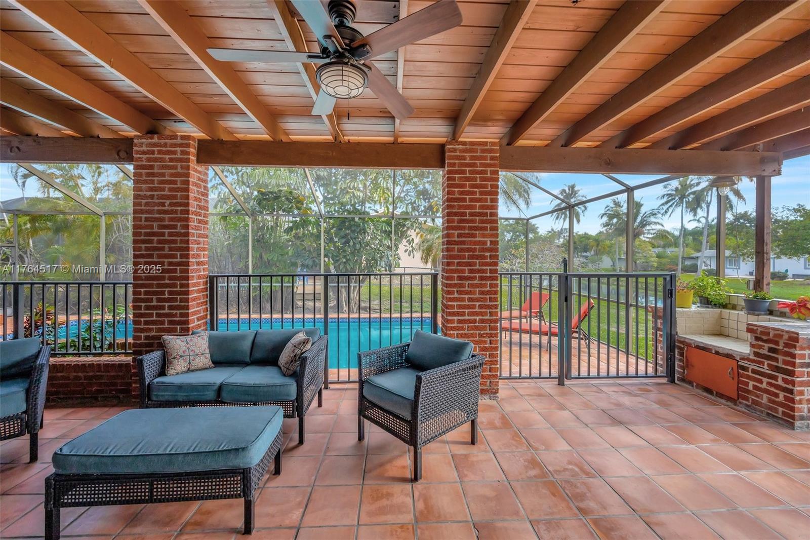 OLD CUTLER VILLAS - Residential