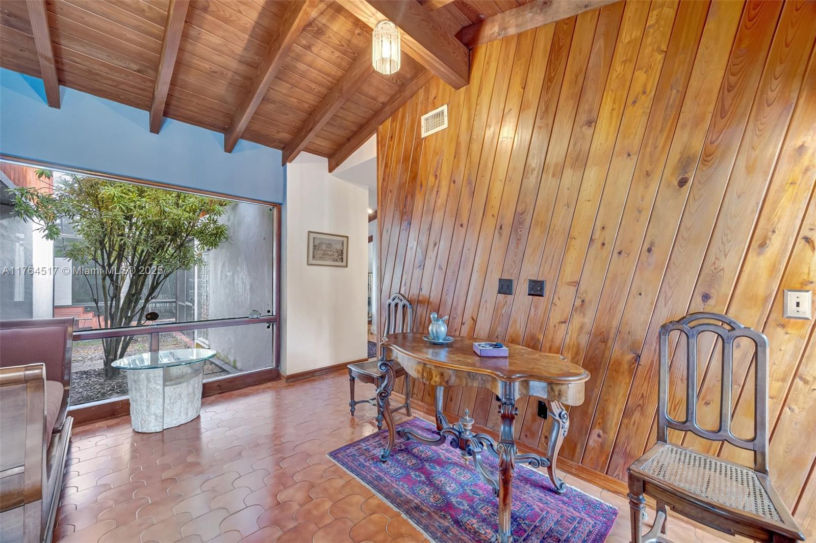 OLD CUTLER VILLAS - Residential