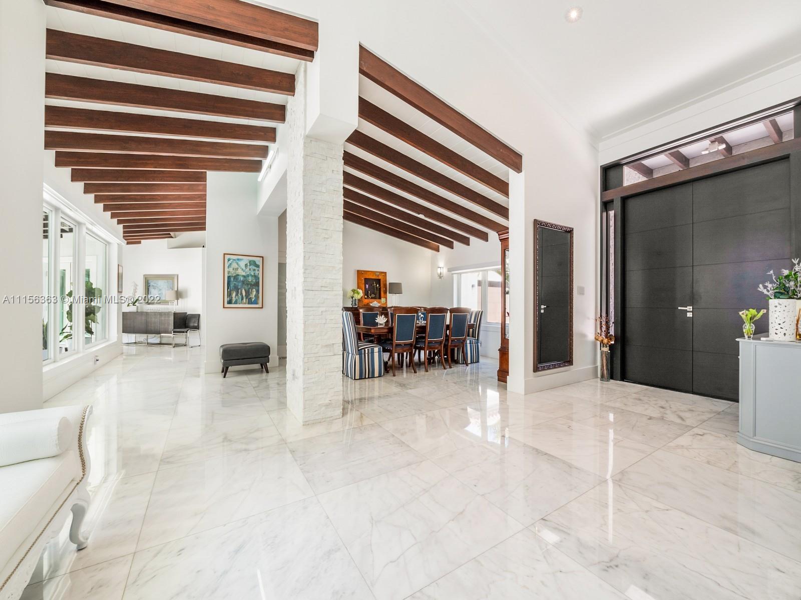 TOWN & RANCH ESTS - Residential