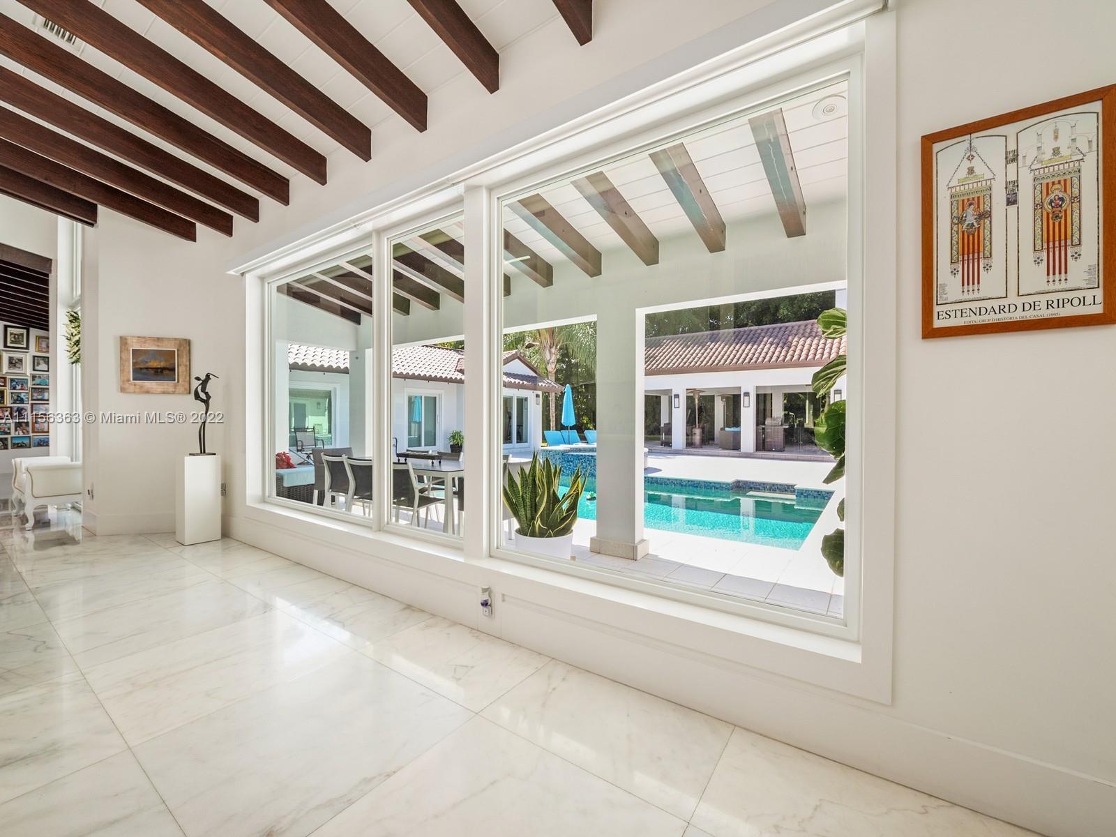 TOWN & RANCH ESTS - Residential