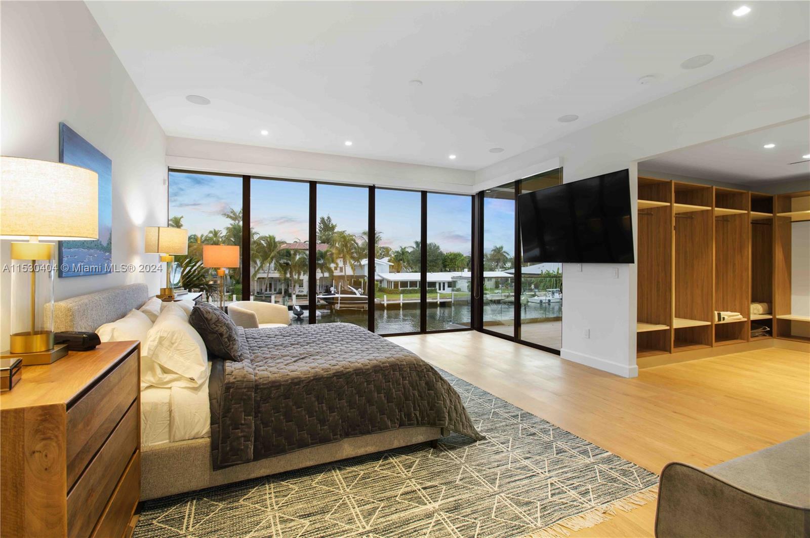 LAUDERDALE HARBORS SECTIO - Residential Lease