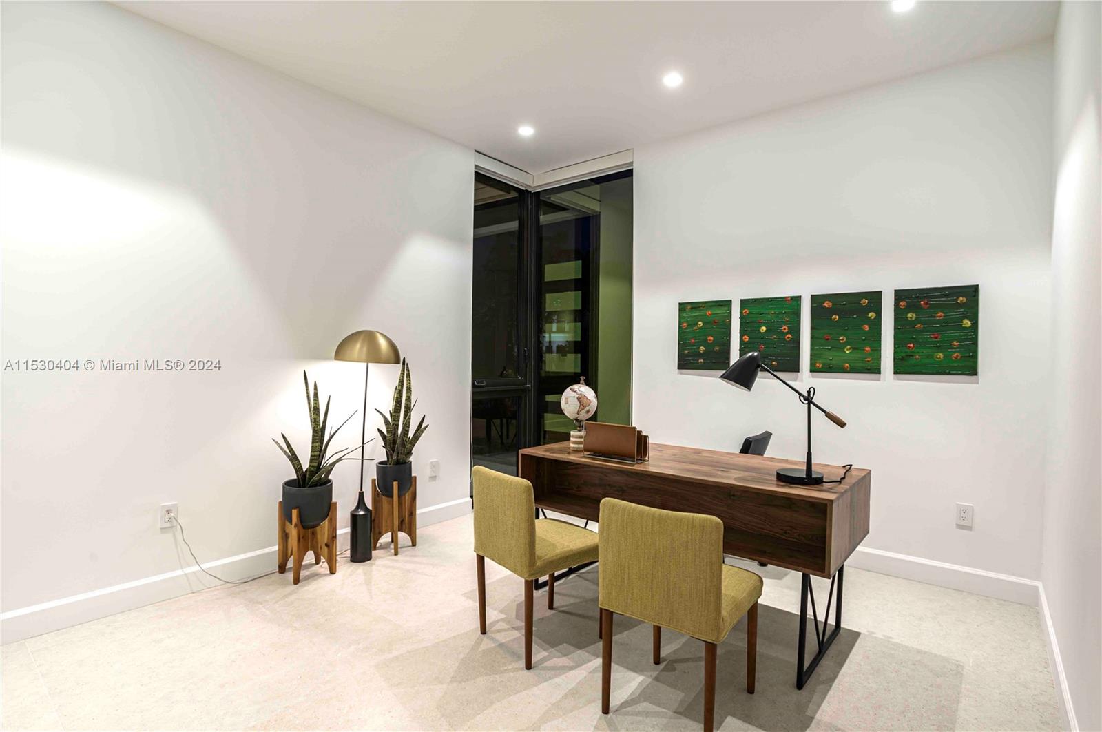 LAUDERDALE HARBORS SECTIO - Residential Lease