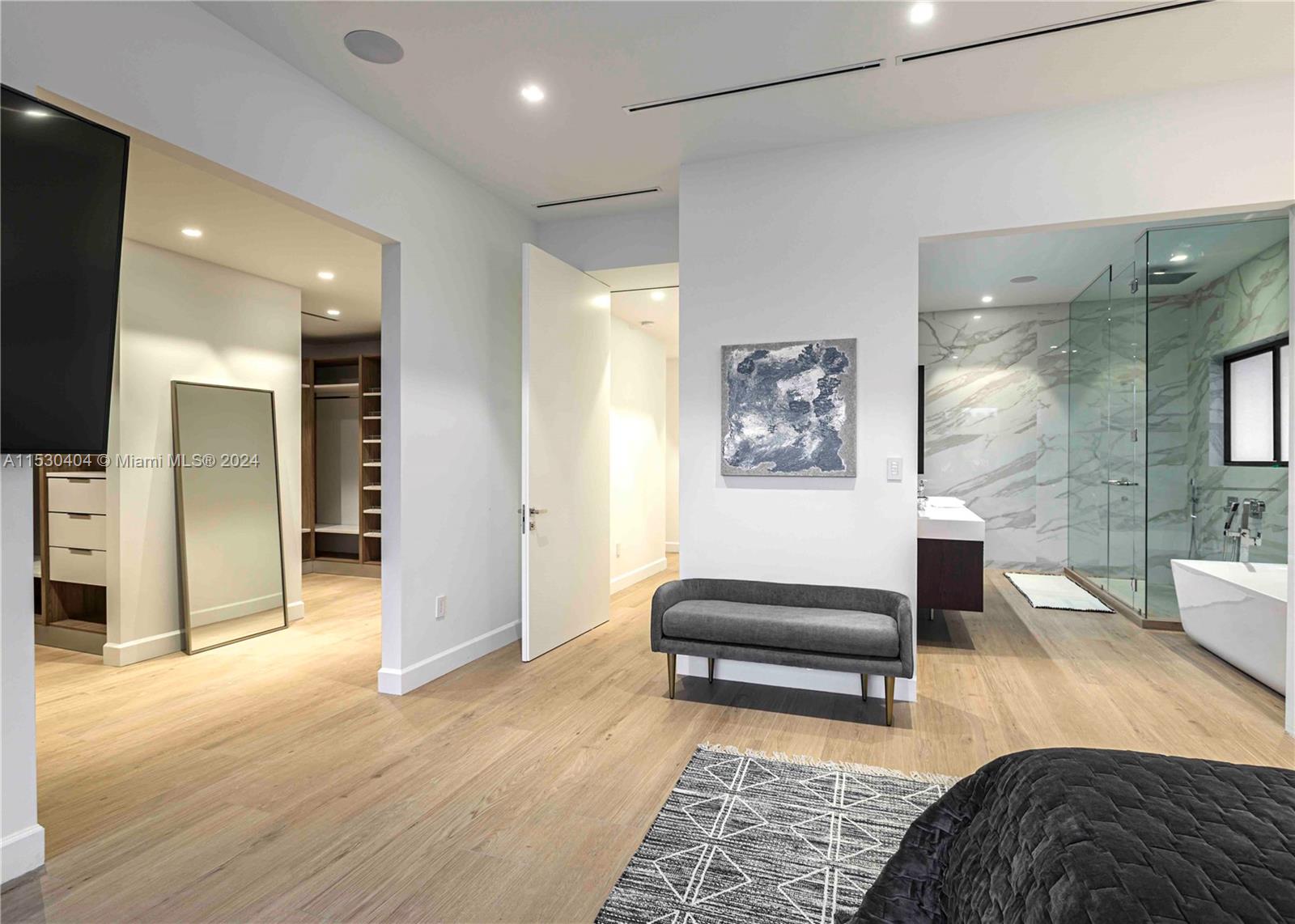 LAUDERDALE HARBORS SECTIO - Residential Lease