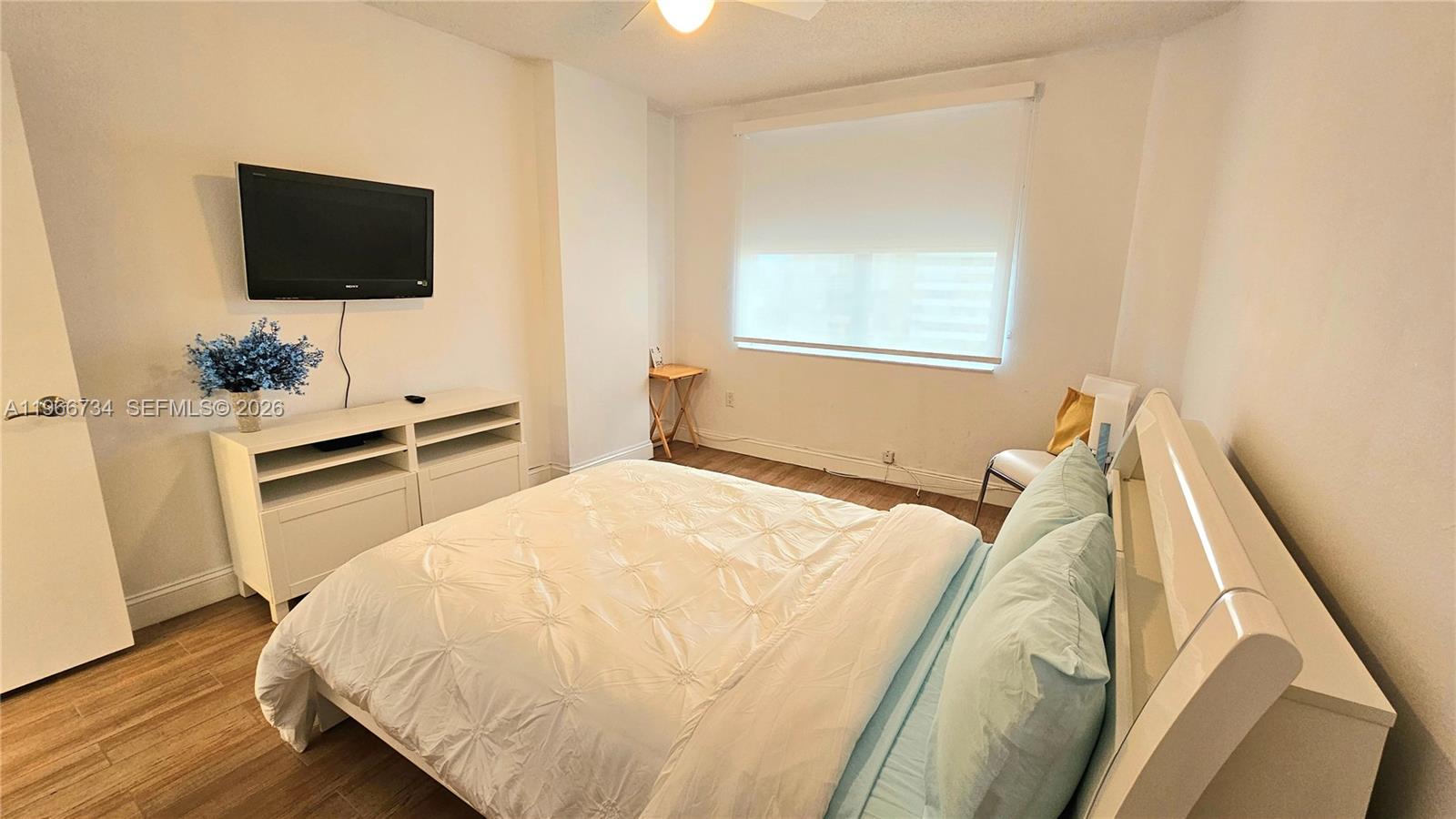 HEMISPHERES CONDO - Residential