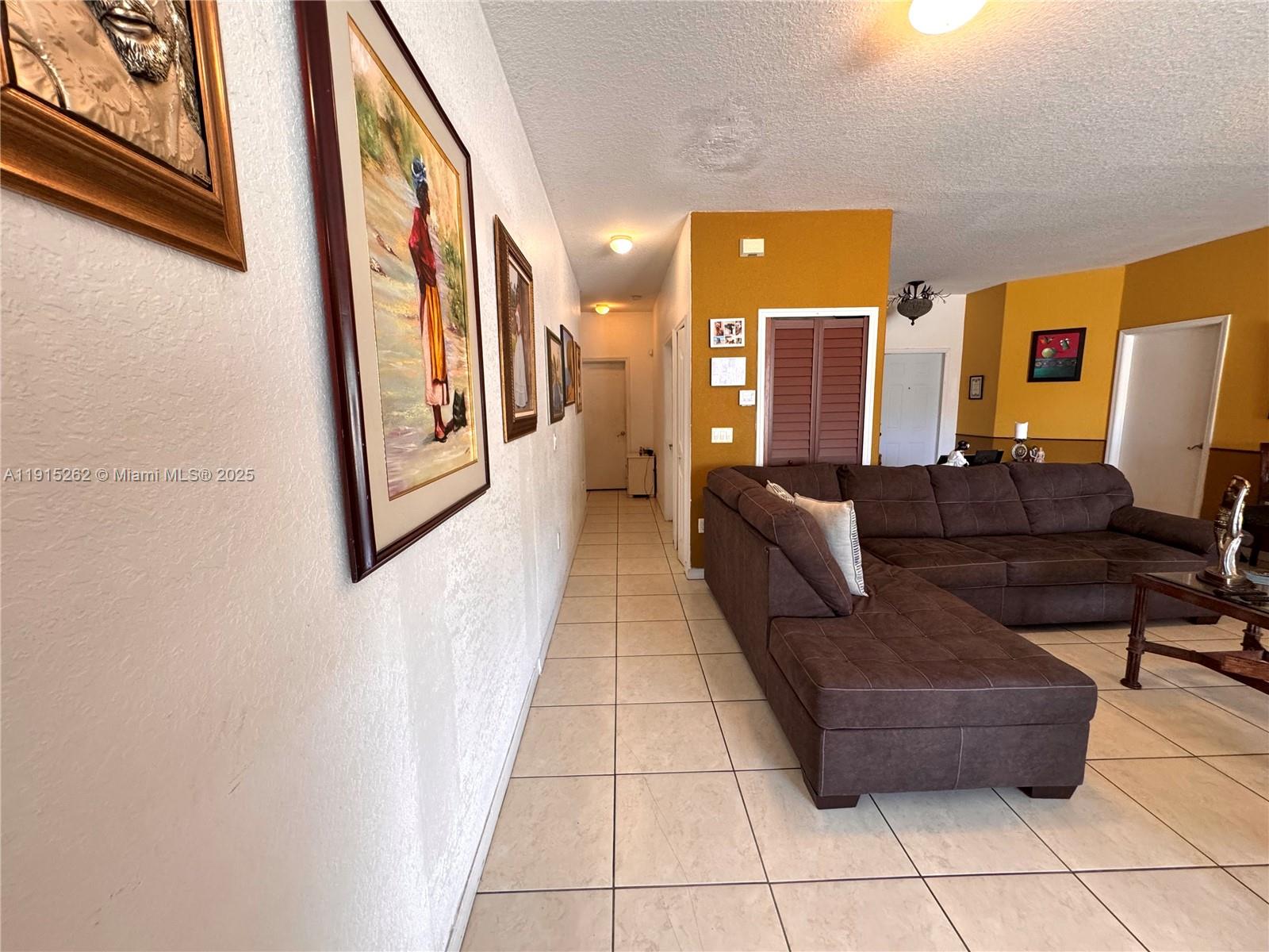 TENNESSEE ESTATES - Residential