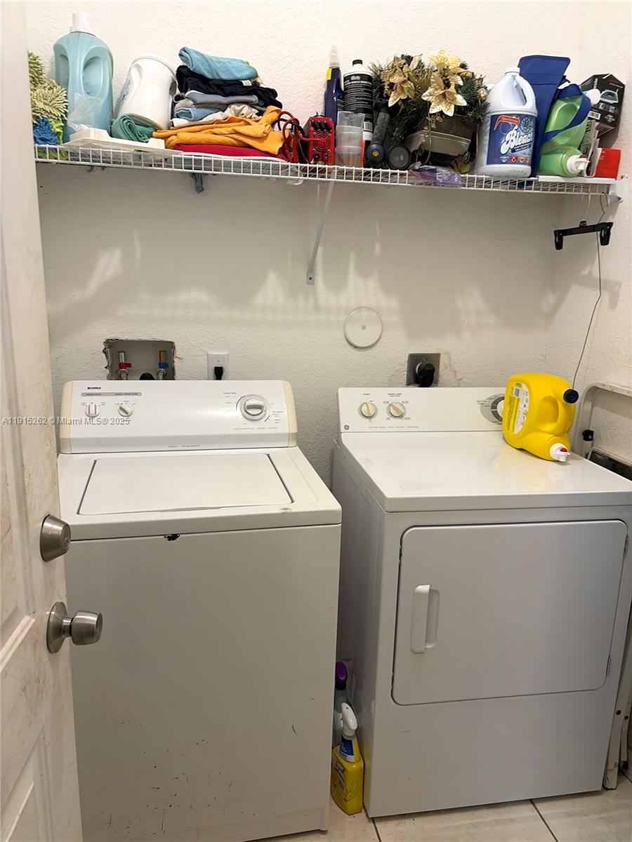 TENNESSEE ESTATES - Residential