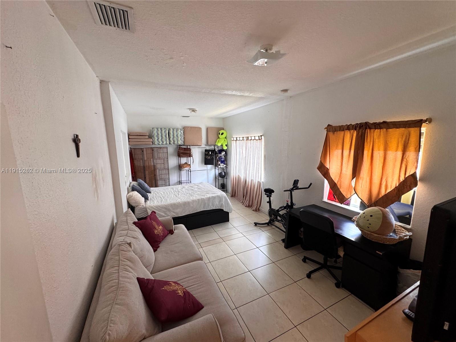 TENNESSEE ESTATES - Residential