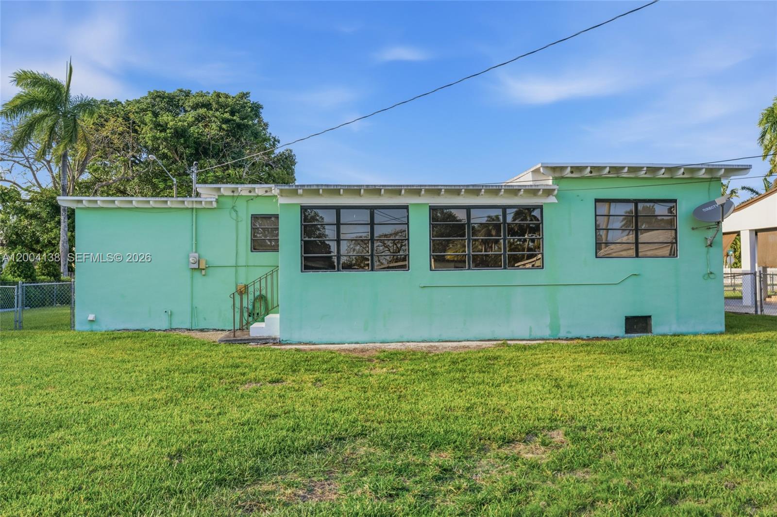 SOUTHLAND HOMES MANOR - Residential