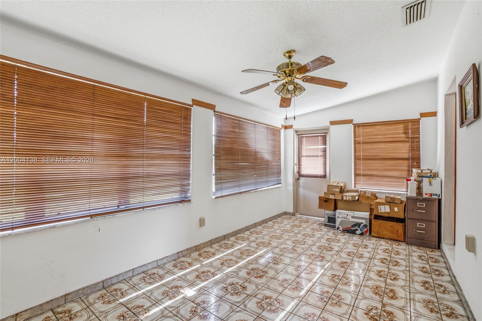 SOUTHLAND HOMES MANOR - Residential