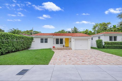 Photo of 1200 El Rado St, Coral Gables, FL 33134 (MLS # A11954242)