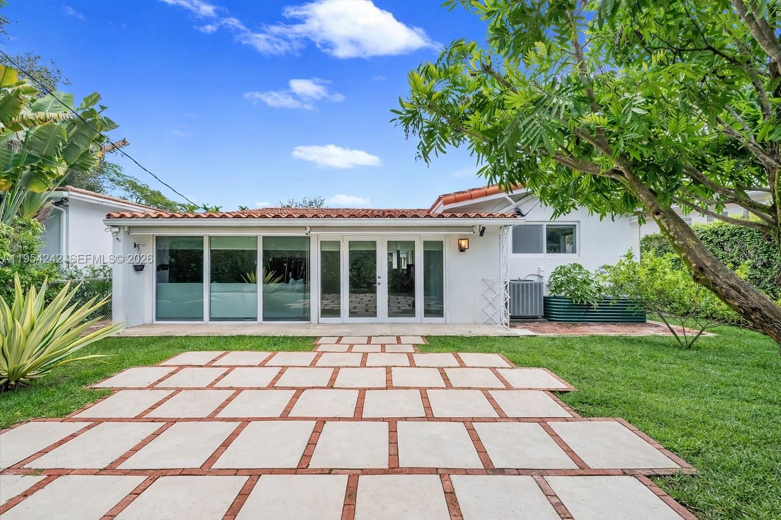 TAMIAMI PLACE PLAN 2 - Residential