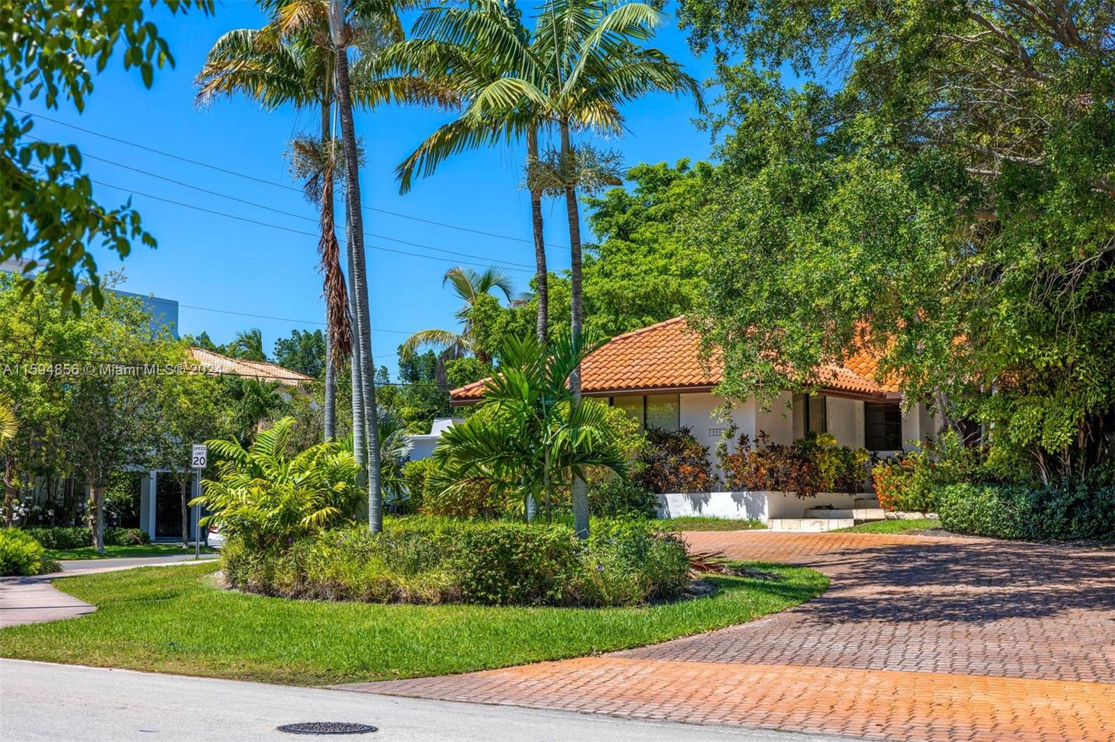 BISCAYNE KEY ESTATES - Residential