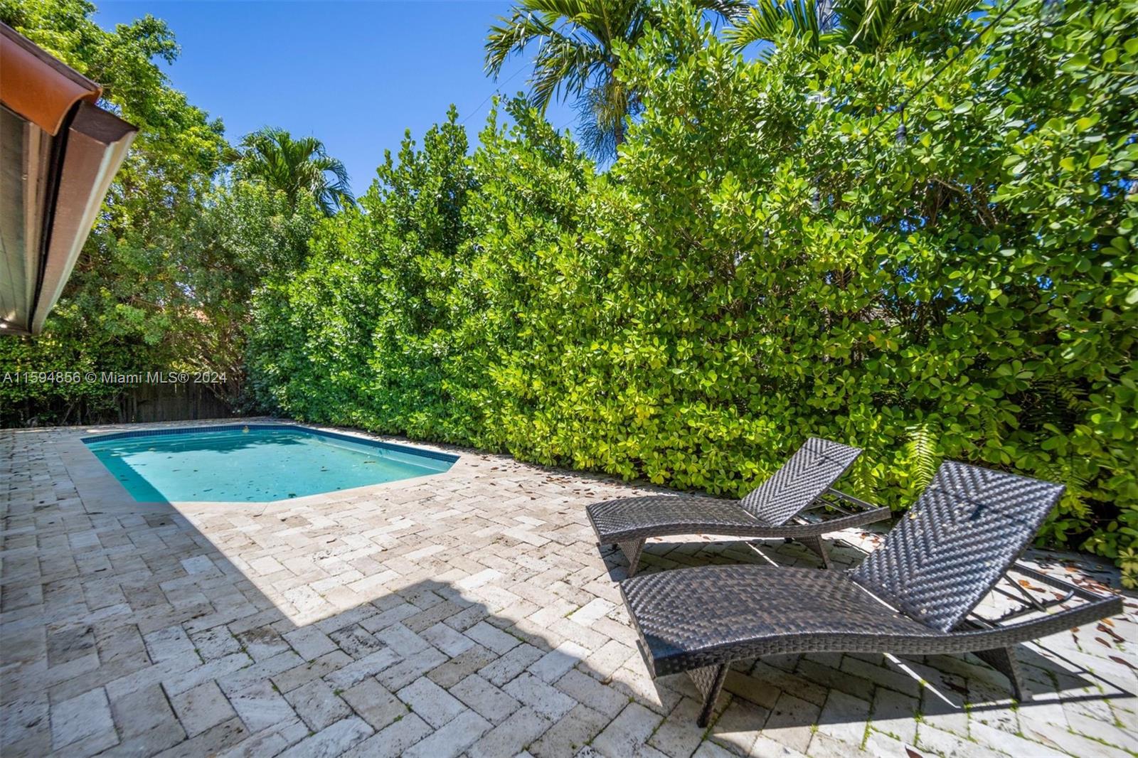 BISCAYNE KEY ESTATES - Residential