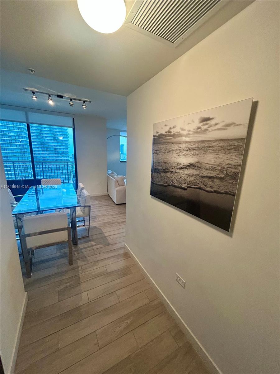 999 Sw 1st Ave 2804, Miami, Broward County, Florida - 2 Bedrooms  
2 Bathrooms - 