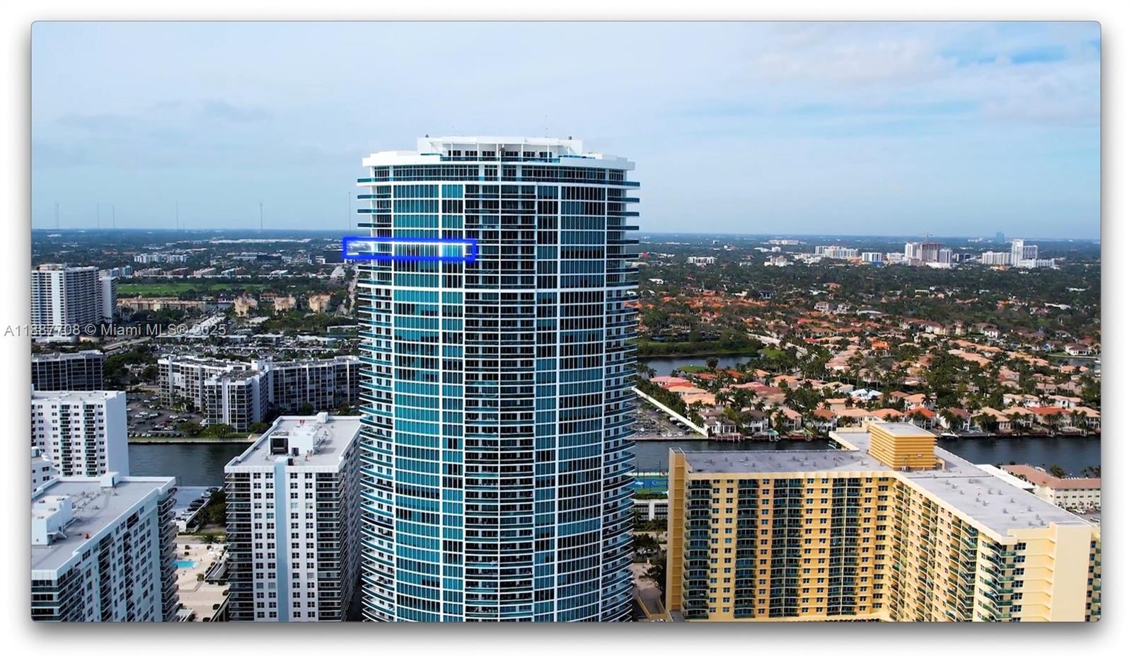 Trump Hollywood - Residential