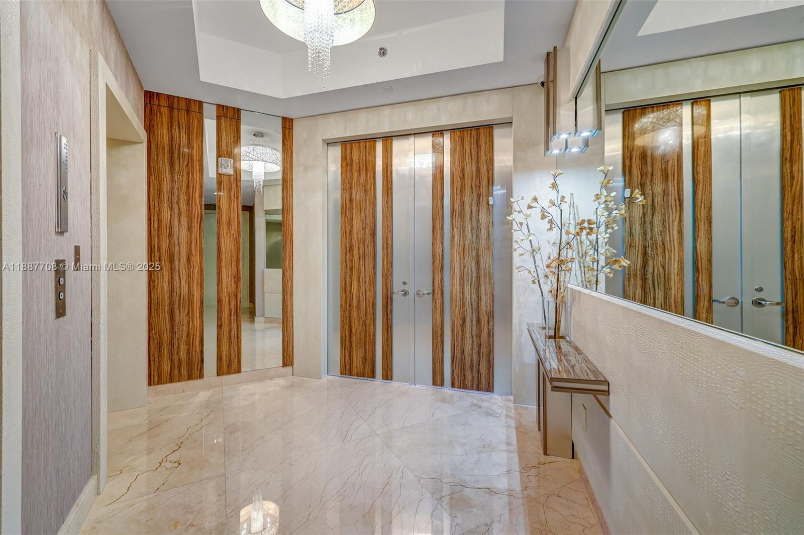 2711 S Ocean Dr 3705