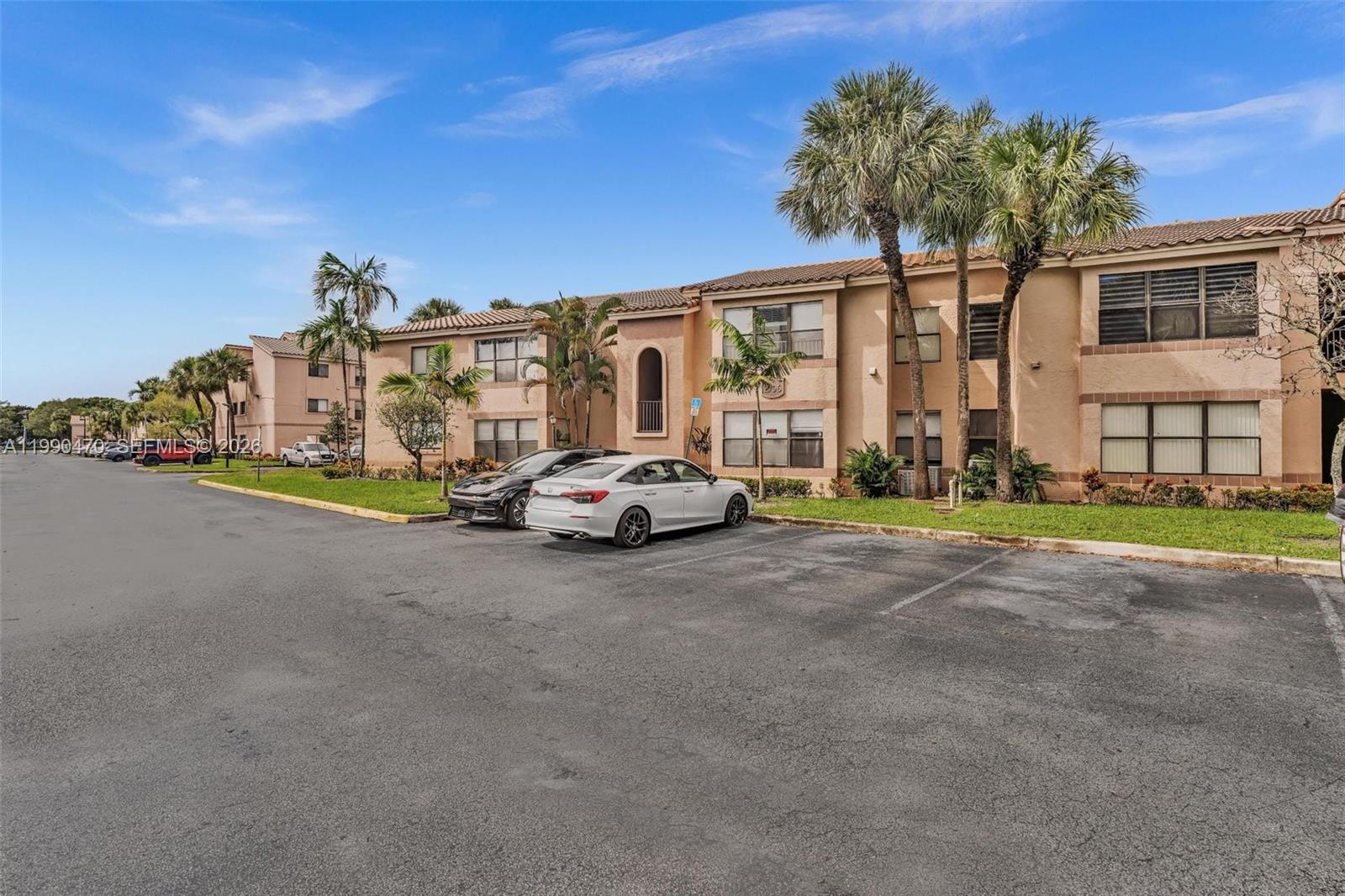 SUNDANCE AT DAVIE CONDO - Residential