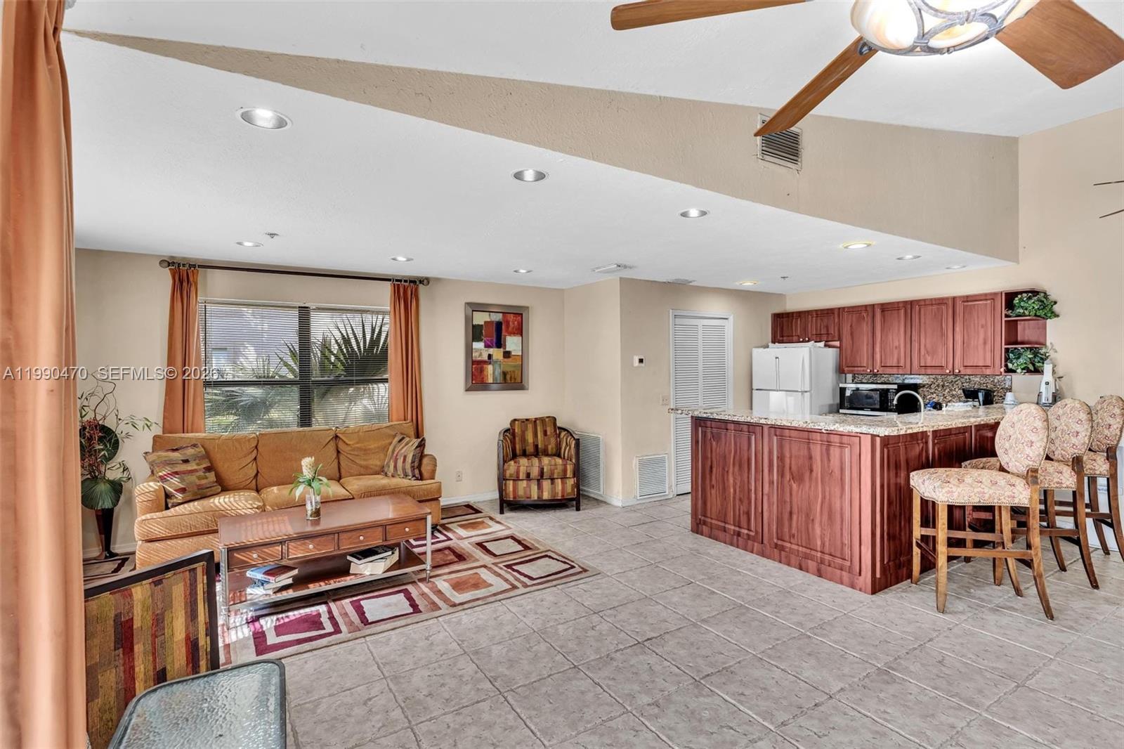 SUNDANCE AT DAVIE CONDO - Residential