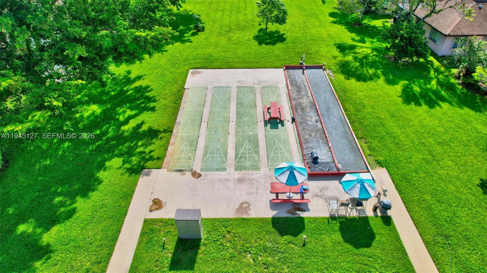 VILLAGES OF ORIOLE BONAIRE - Residential