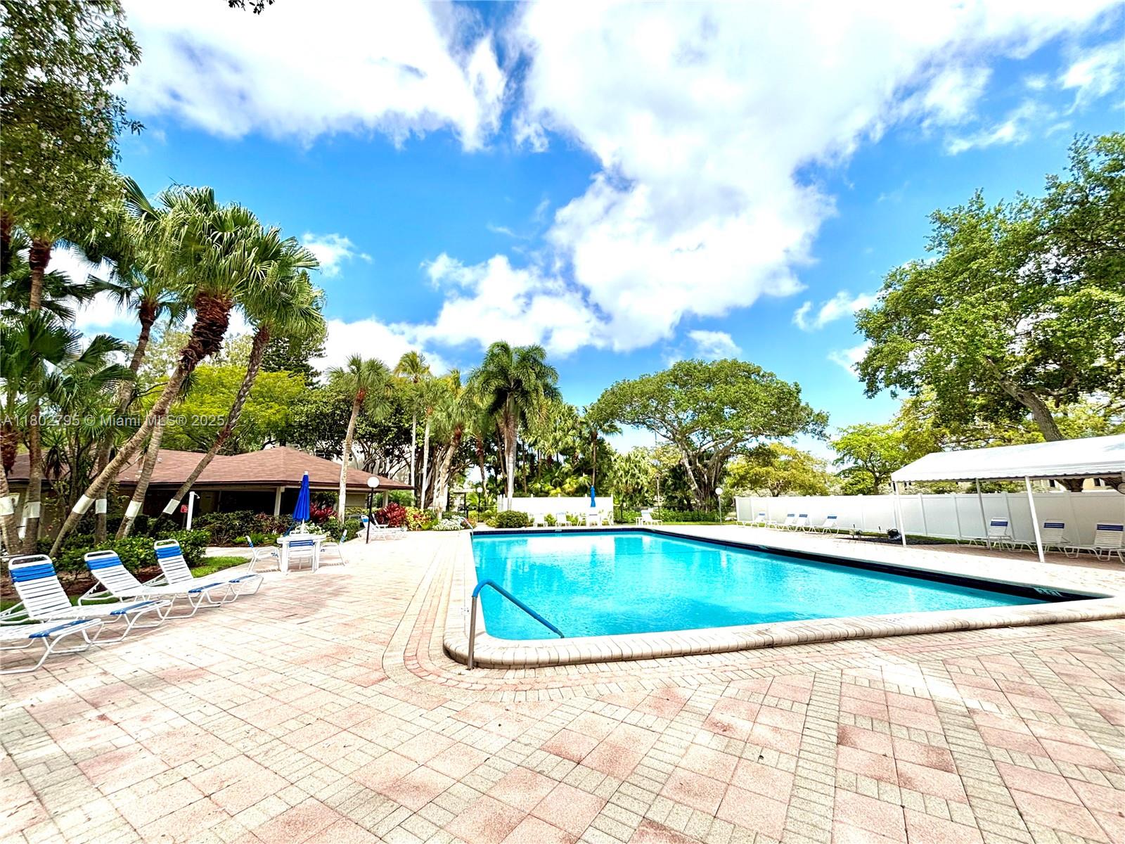 NO 34 PALM-AIRE COUNTRY C - Residential