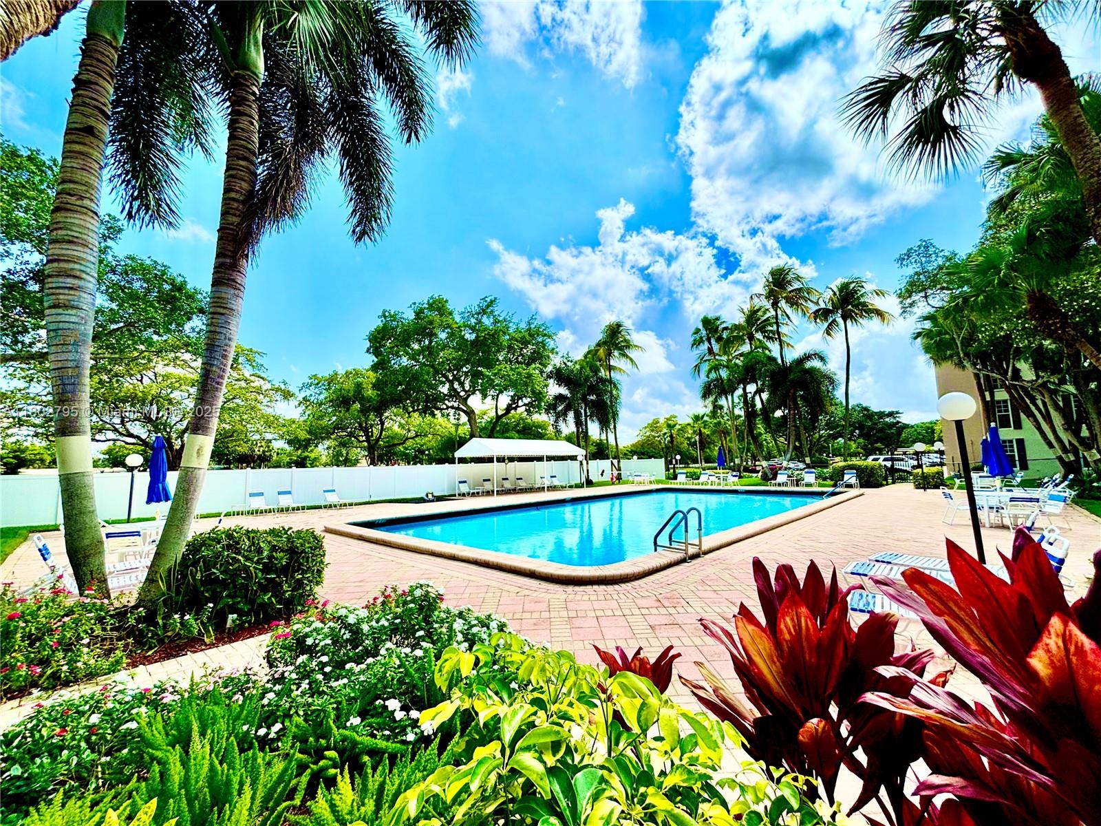 NO 34 PALM-AIRE COUNTRY C - Residential