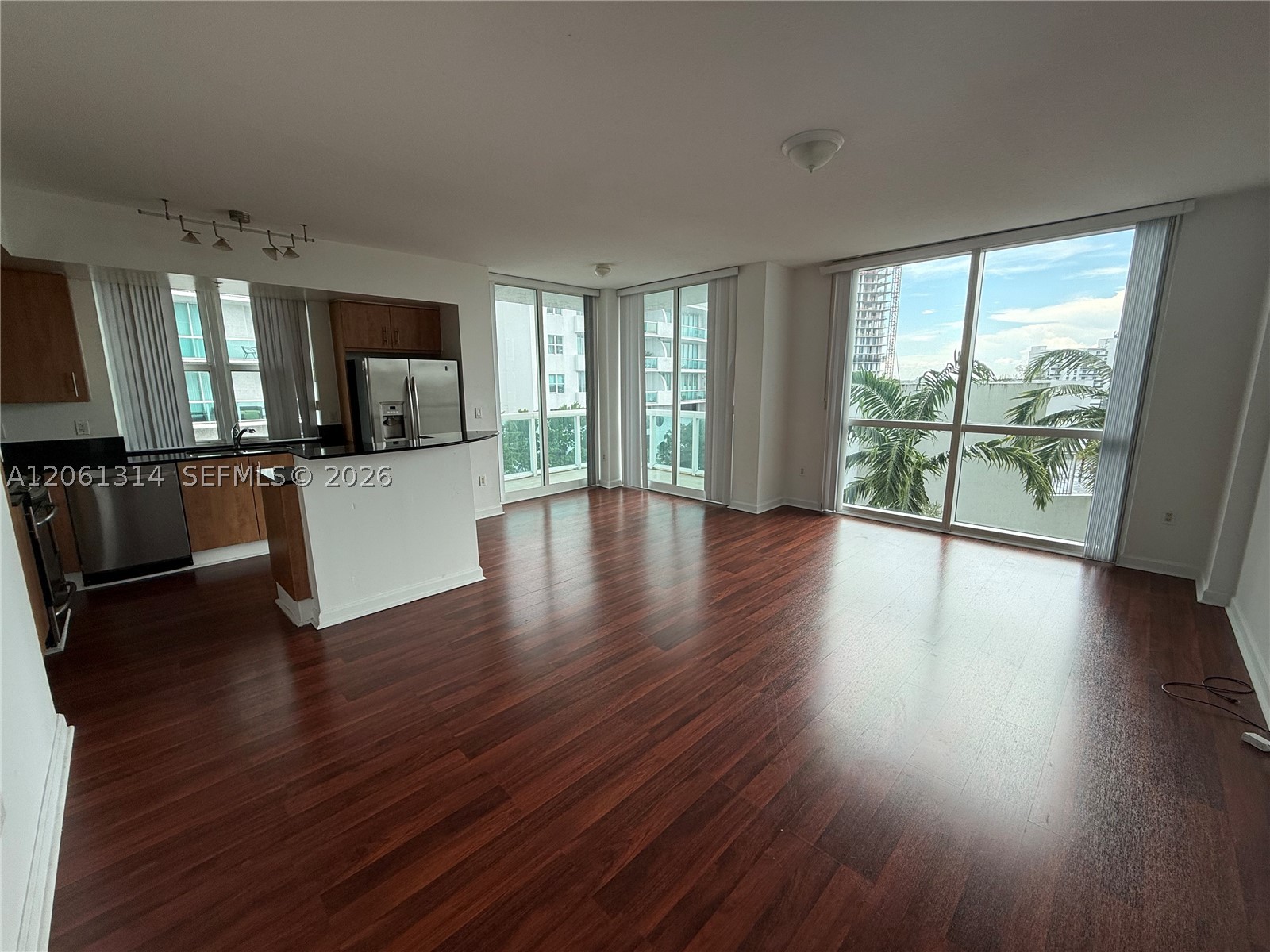 7910 Harbor Island 510