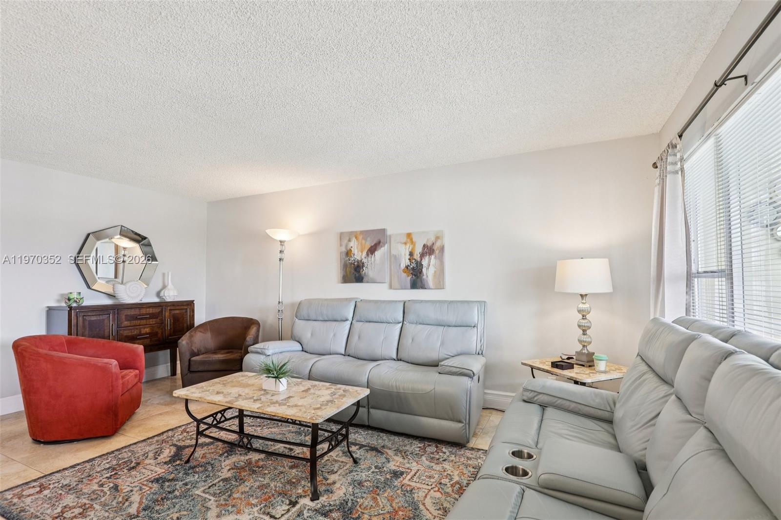 HAMPTON GARDENS 3 CONDO - Residential