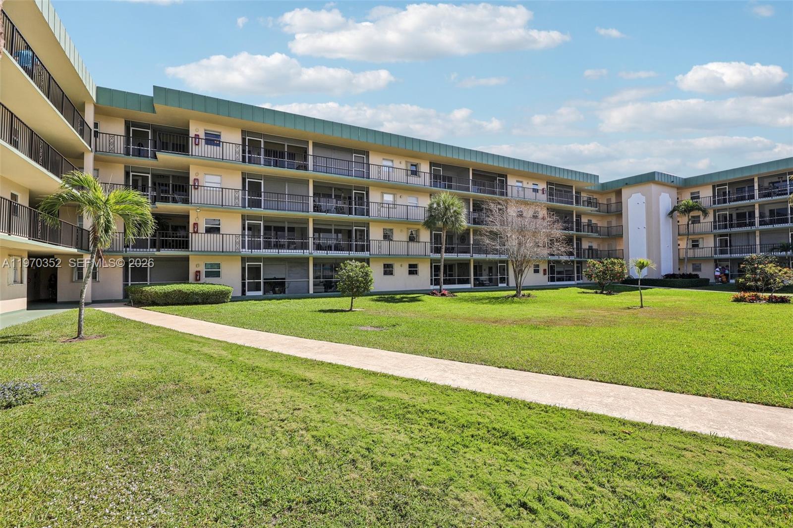 HAMPTON GARDENS 3 CONDO - Residential