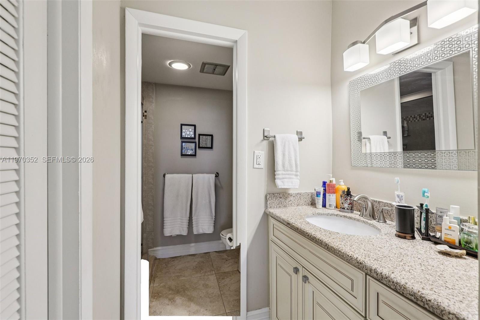 HAMPTON GARDENS 3 CONDO - Residential