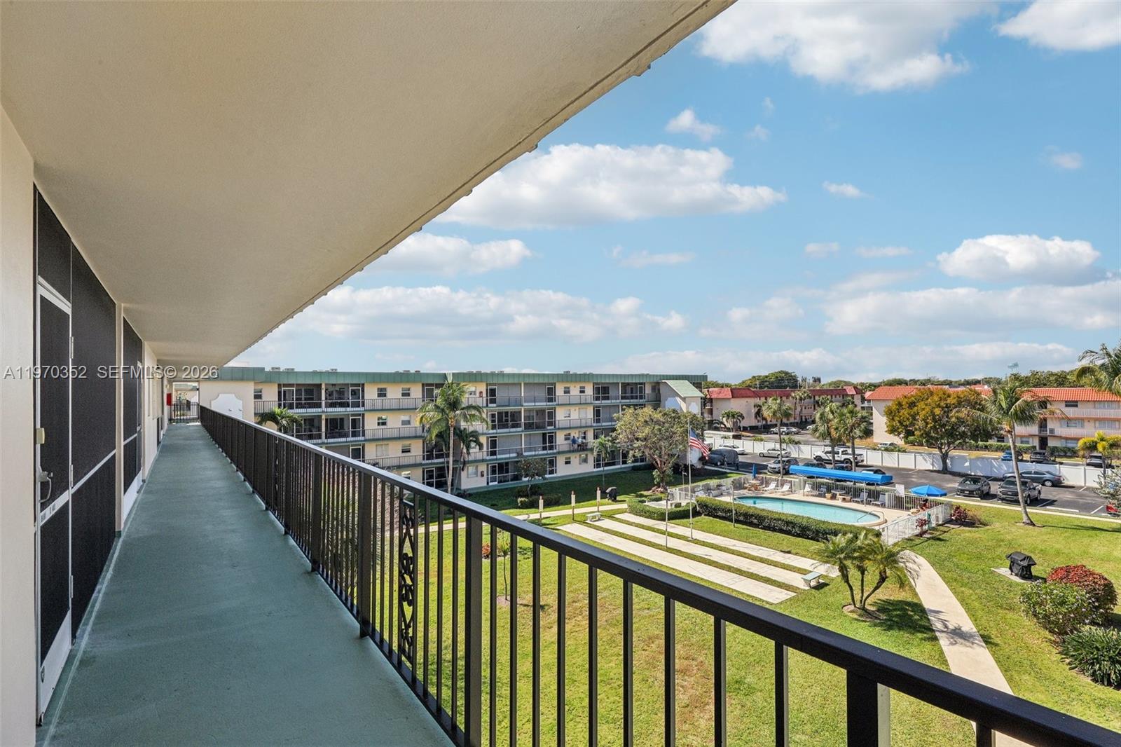 HAMPTON GARDENS 3 CONDO - Residential