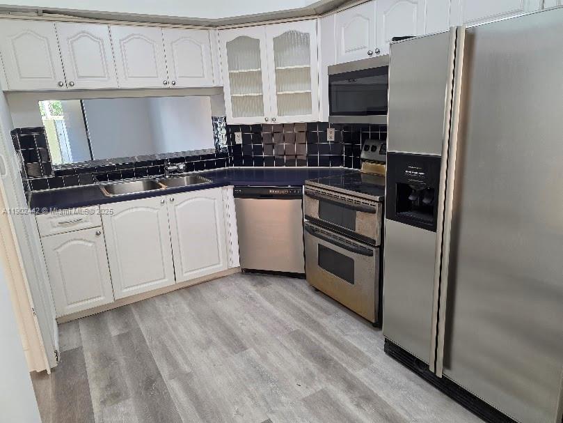 ELAN AT CALUSA CONDO XV - Residential Lease