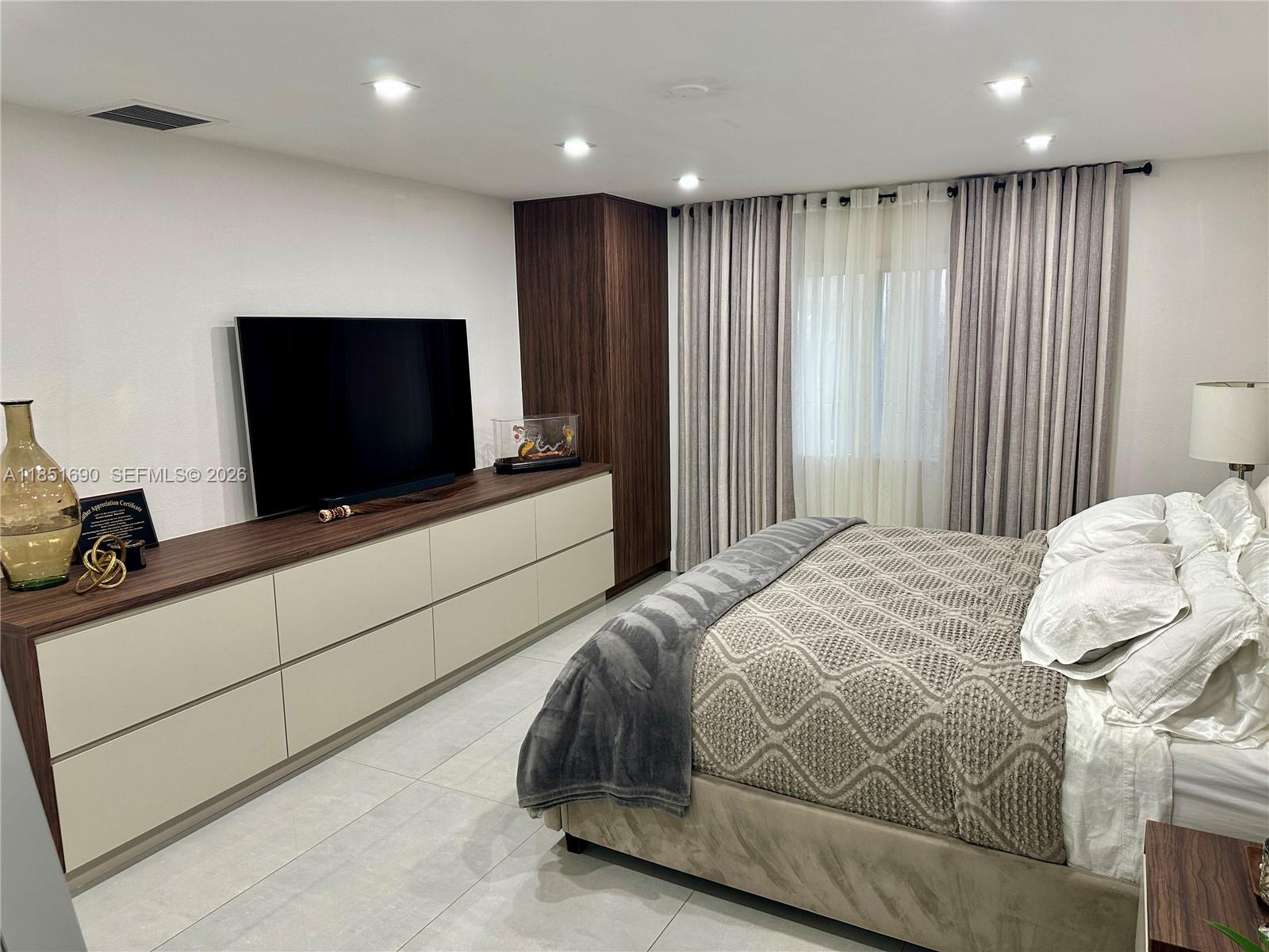 Biscayne Gardens - Residential