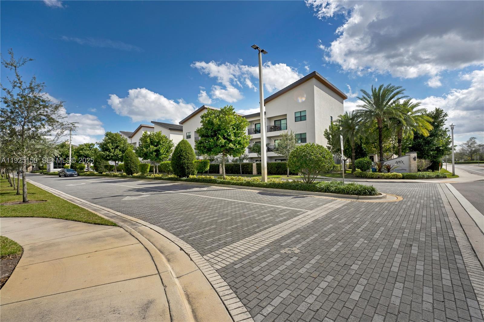 APEX AT PARK CENTRAL COND - Residential