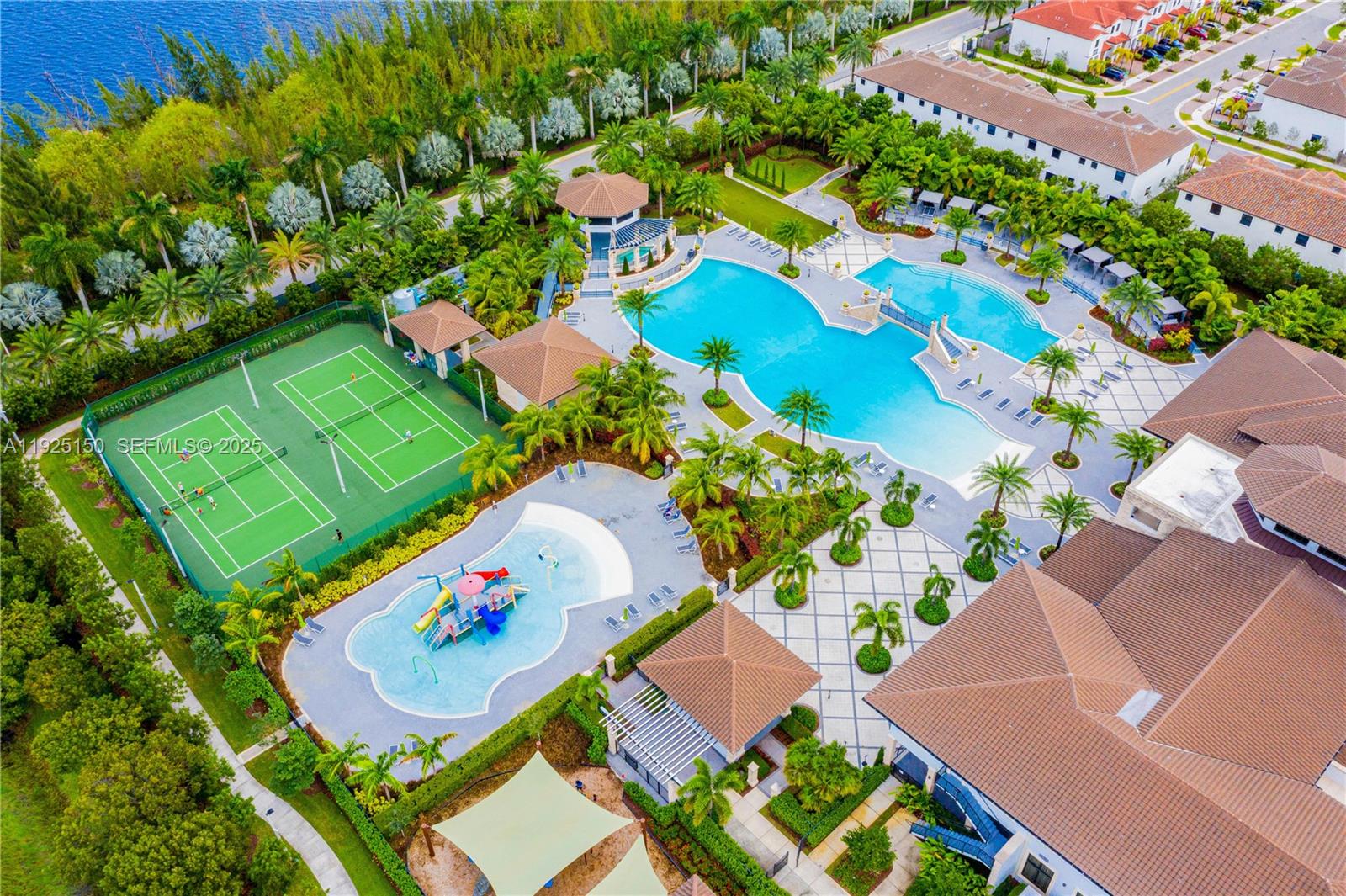 APEX AT PARK CENTRAL COND - Residential