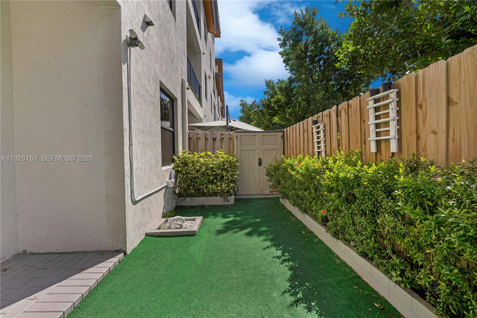 APEX AT PARK CENTRAL COND - Residential