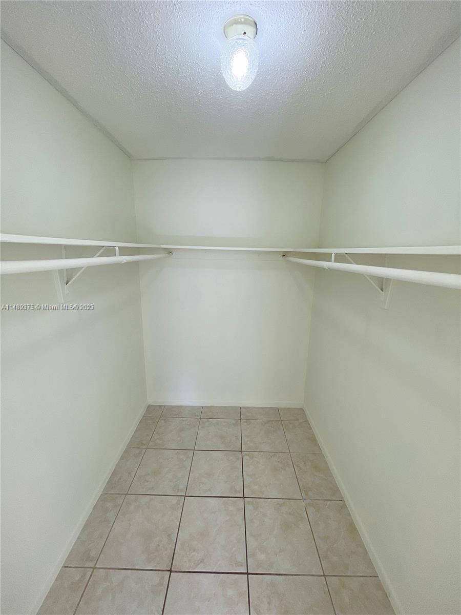 MEADOWBROOK TOWERS CONDO - Residential Lease