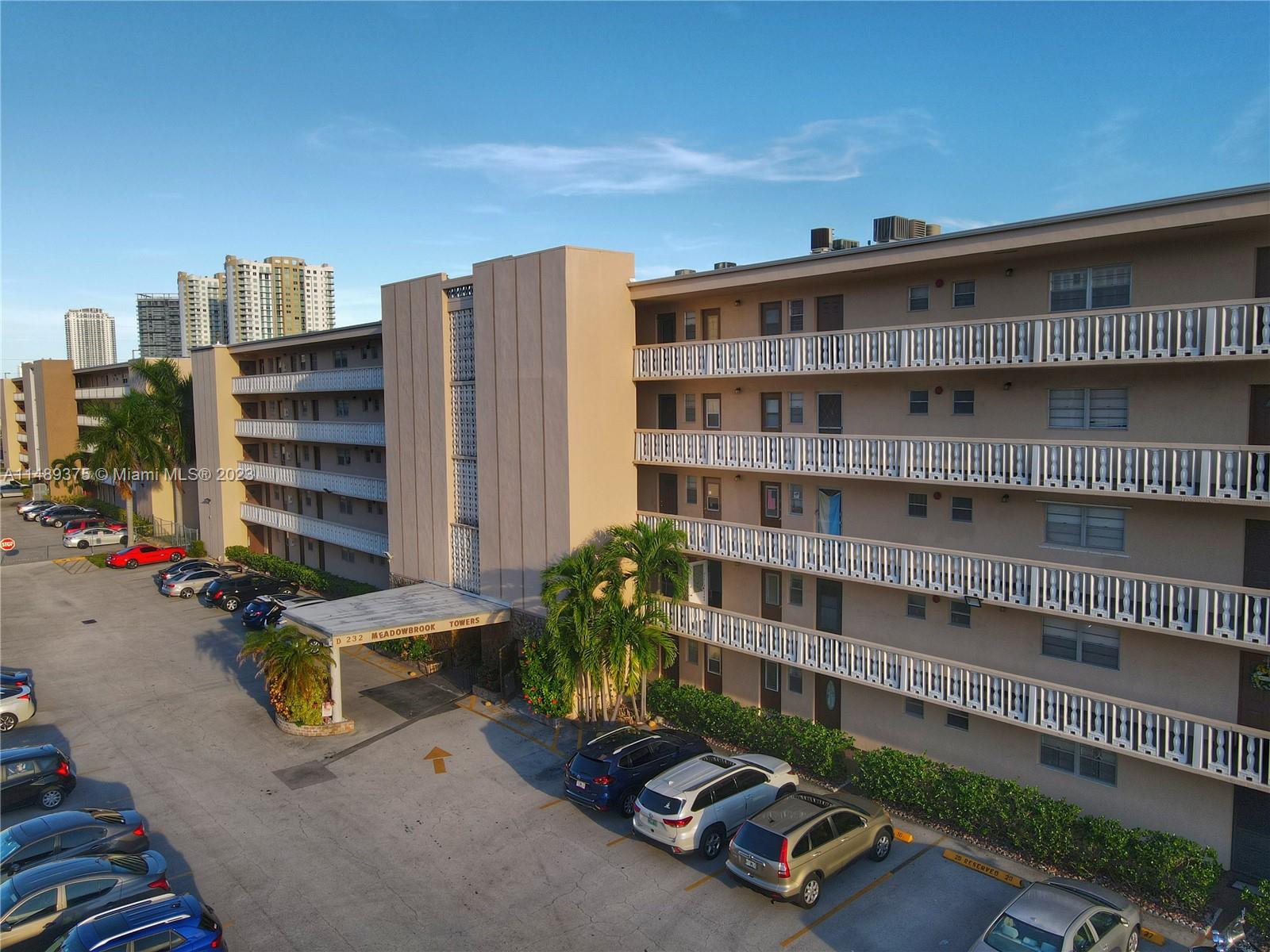 MEADOWBROOK TOWERS CONDO - Residential Lease