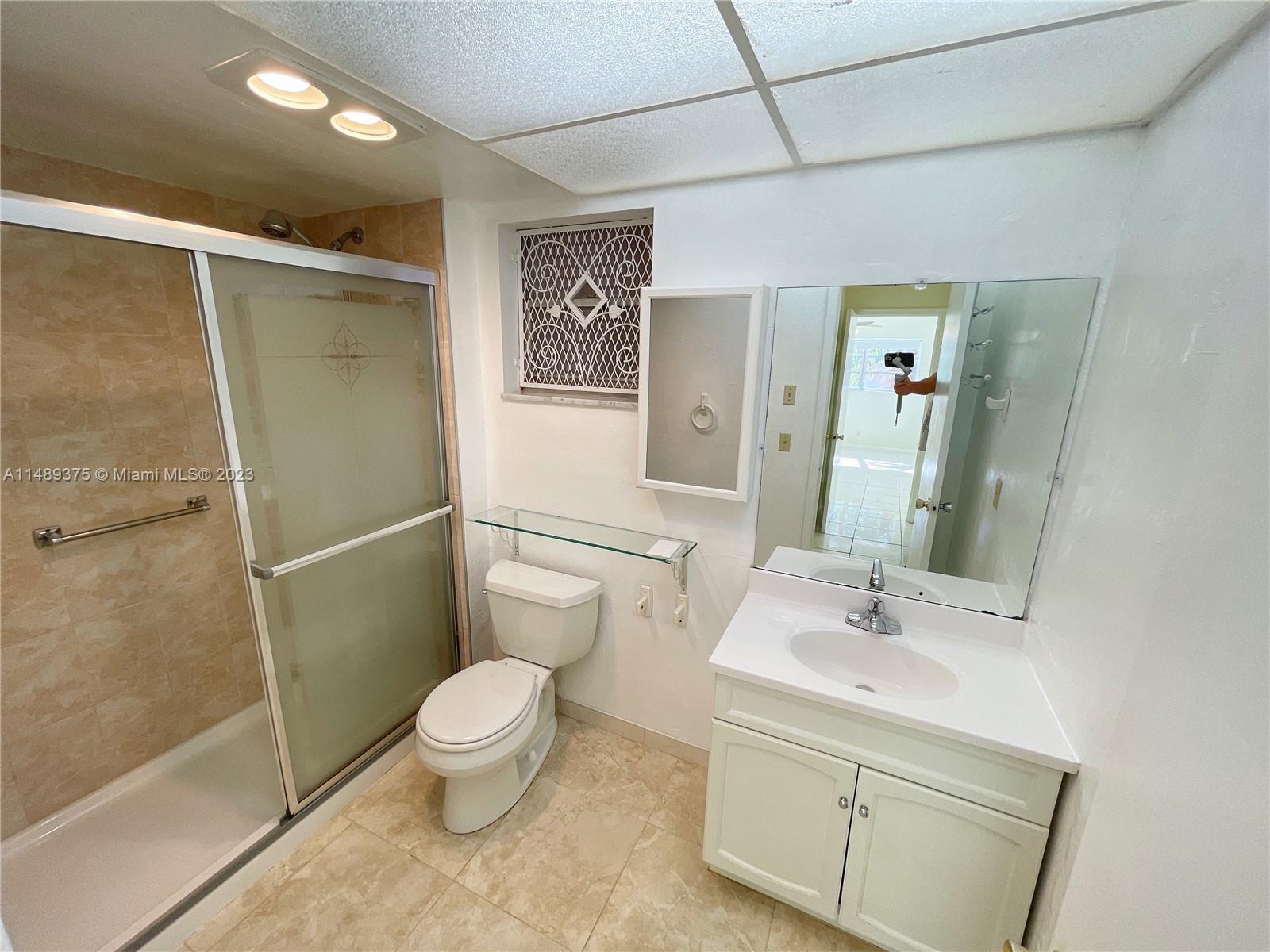 MEADOWBROOK TOWERS CONDO - Residential Lease