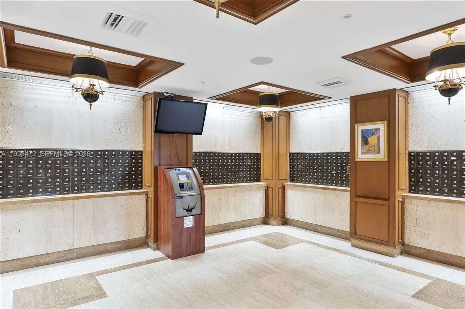 MAISON GRANDE CONDO - Residential