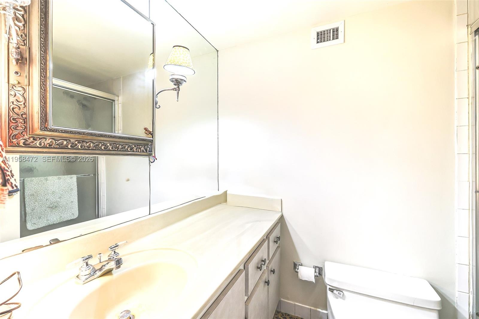 MAISON GRANDE CONDO - Residential