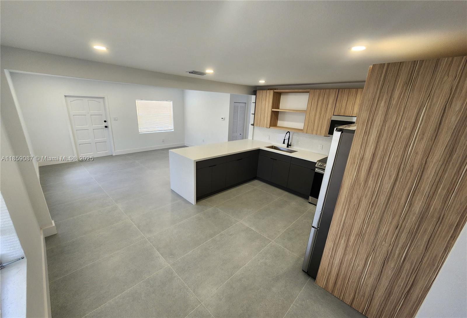 WEST PERRINE ADDN - Residential